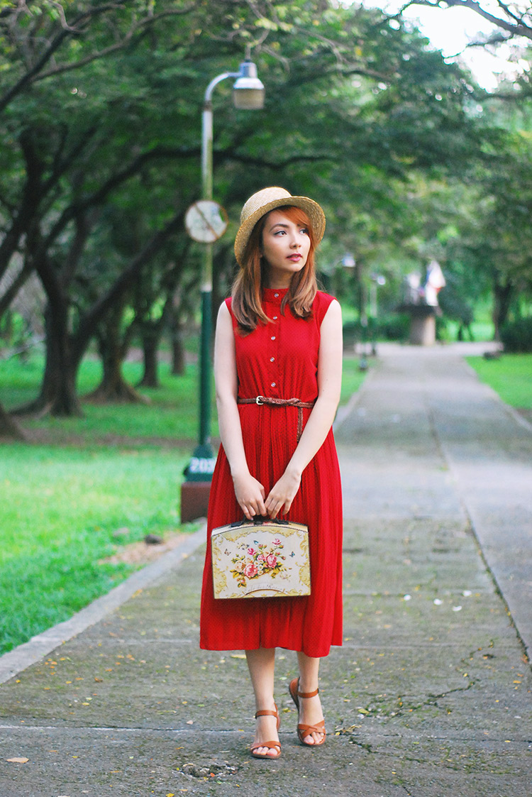 red midi dress outfit